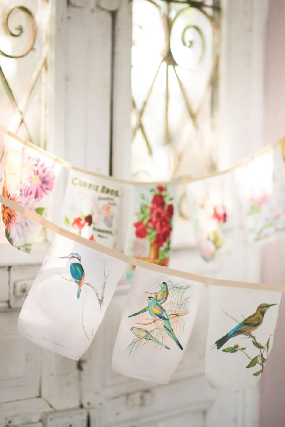 Sale Lazybones Australian Birds Garland *Organic Cotton