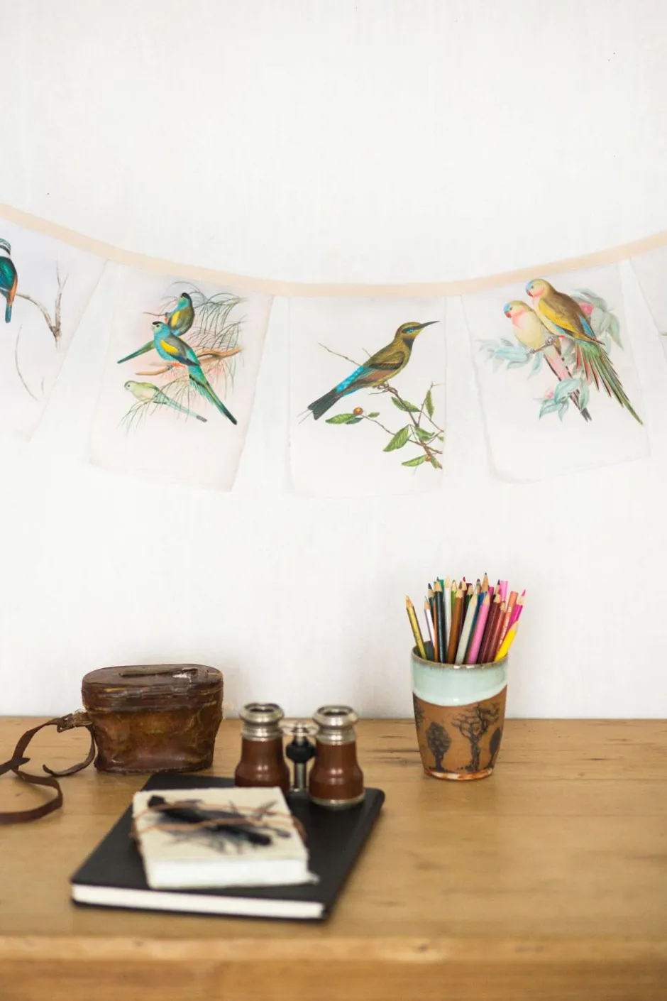 australian_birds_garland_organic_cotton_2.webp Sale Lazybones Australian Birds Garland *Organic Cotton