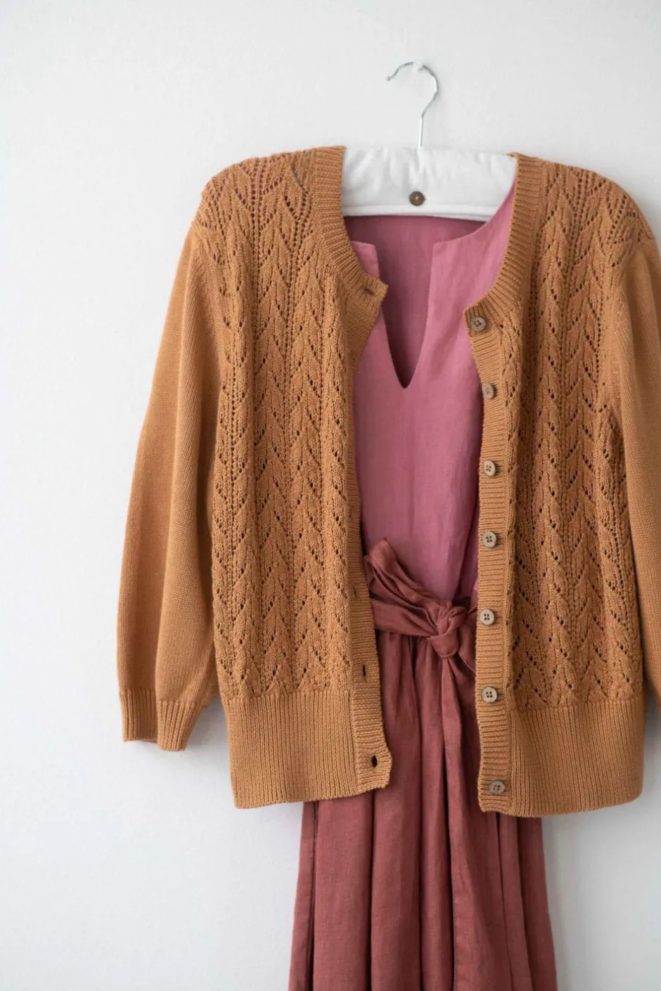 ava_cardigan_almond_5.webp Flash Sale Lazybones Ava Cardigan Almond
