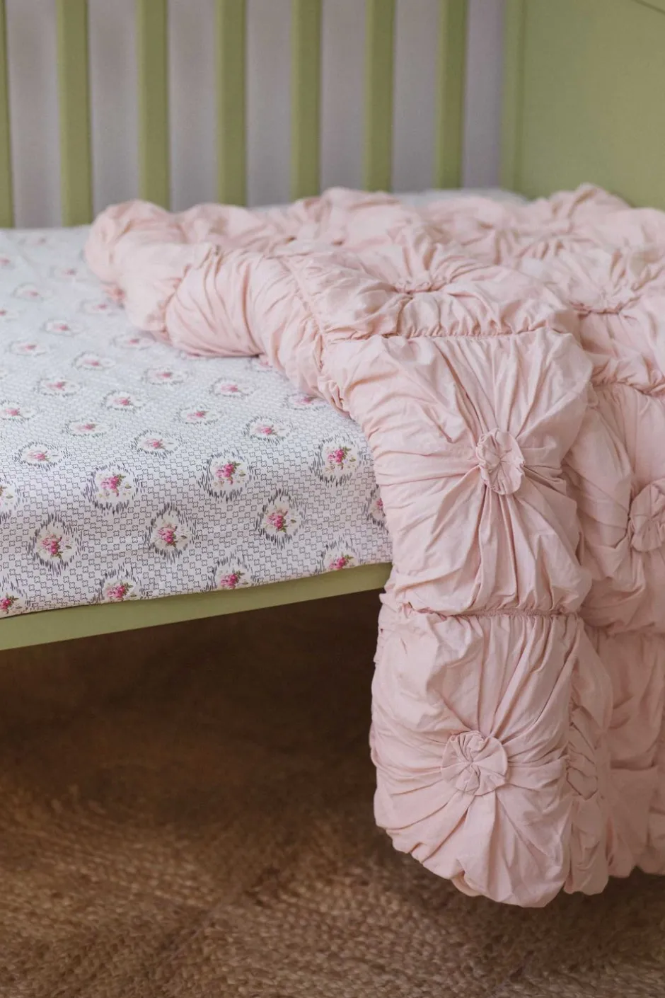 New Lazybones Cot Quilt Rosette Tuscan Pink *Organic Cotton
