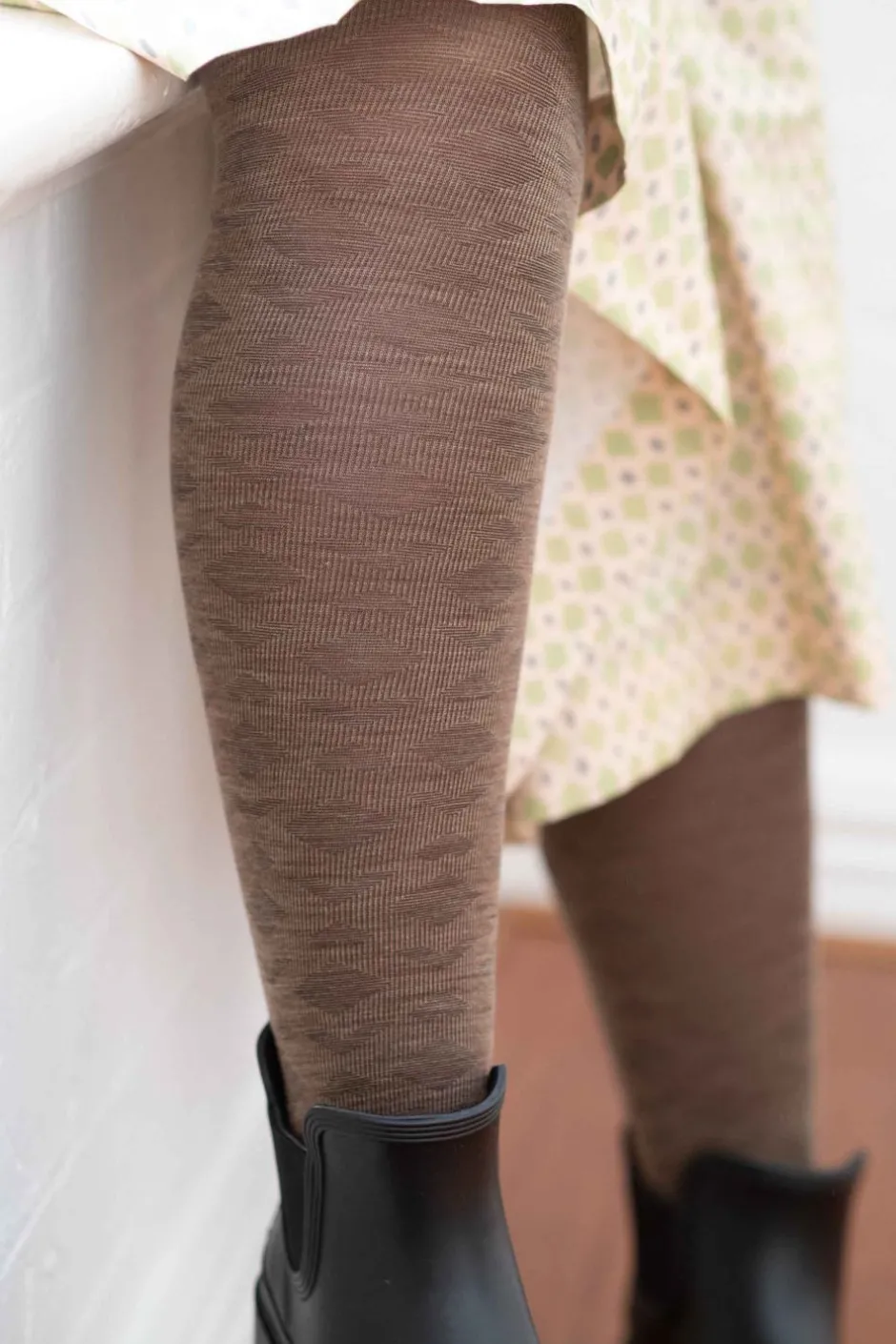 Online Lazybones Deco Brown Wool Tights