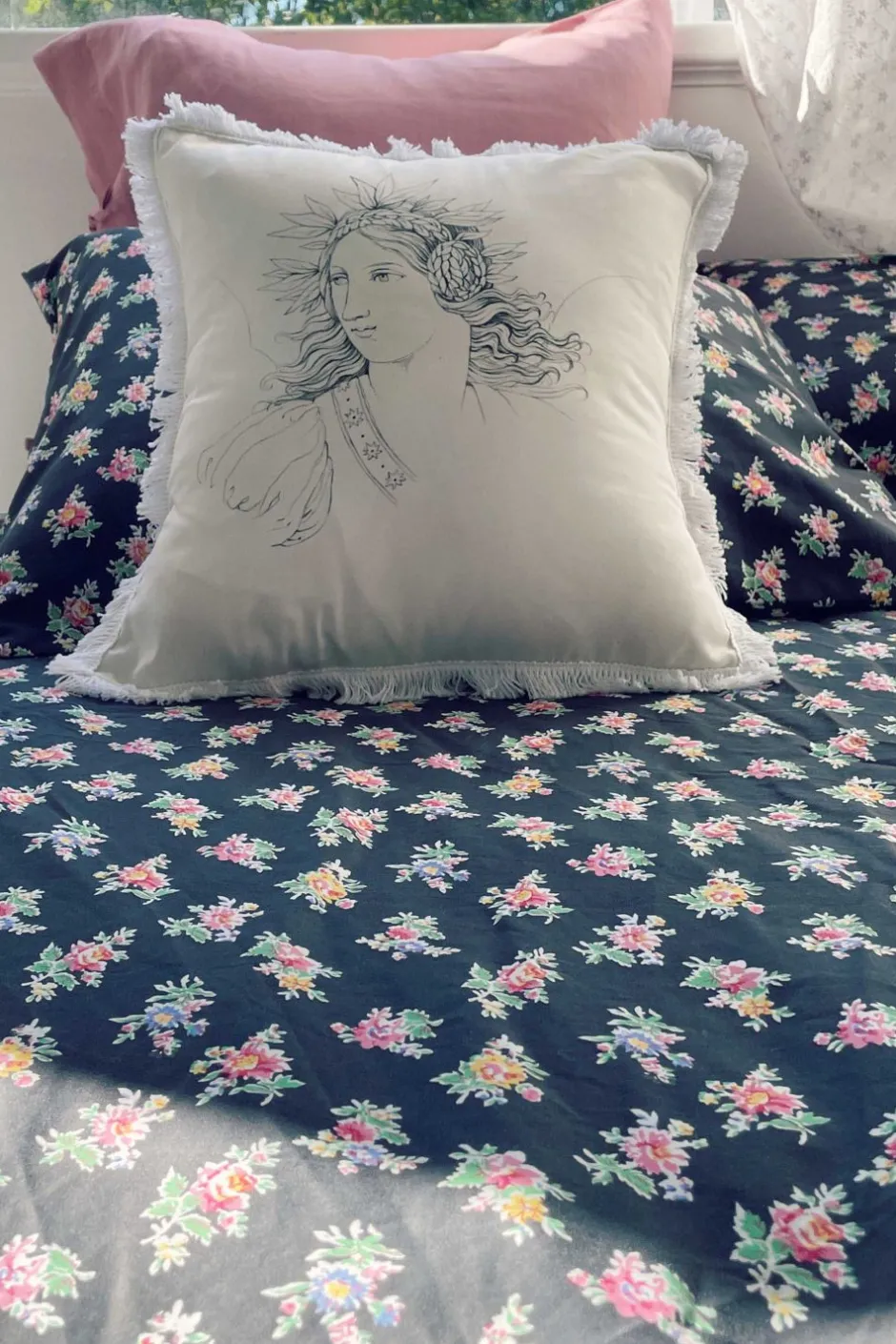 Discount Lazybones Elisabeth Cushion Cover *Organic Cotton