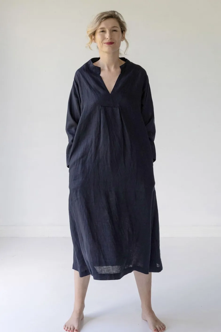 Cheap Lazybones Emma Linen Dress In Dark Navy