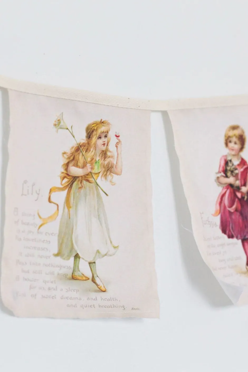 language_of_flowers_garland_organic_cotton_2.webp Clearance Lazybones Language Of Flowers Garland *Organic Cotton