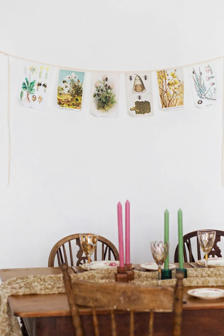 Hot Lazybones Precious Bees Garland