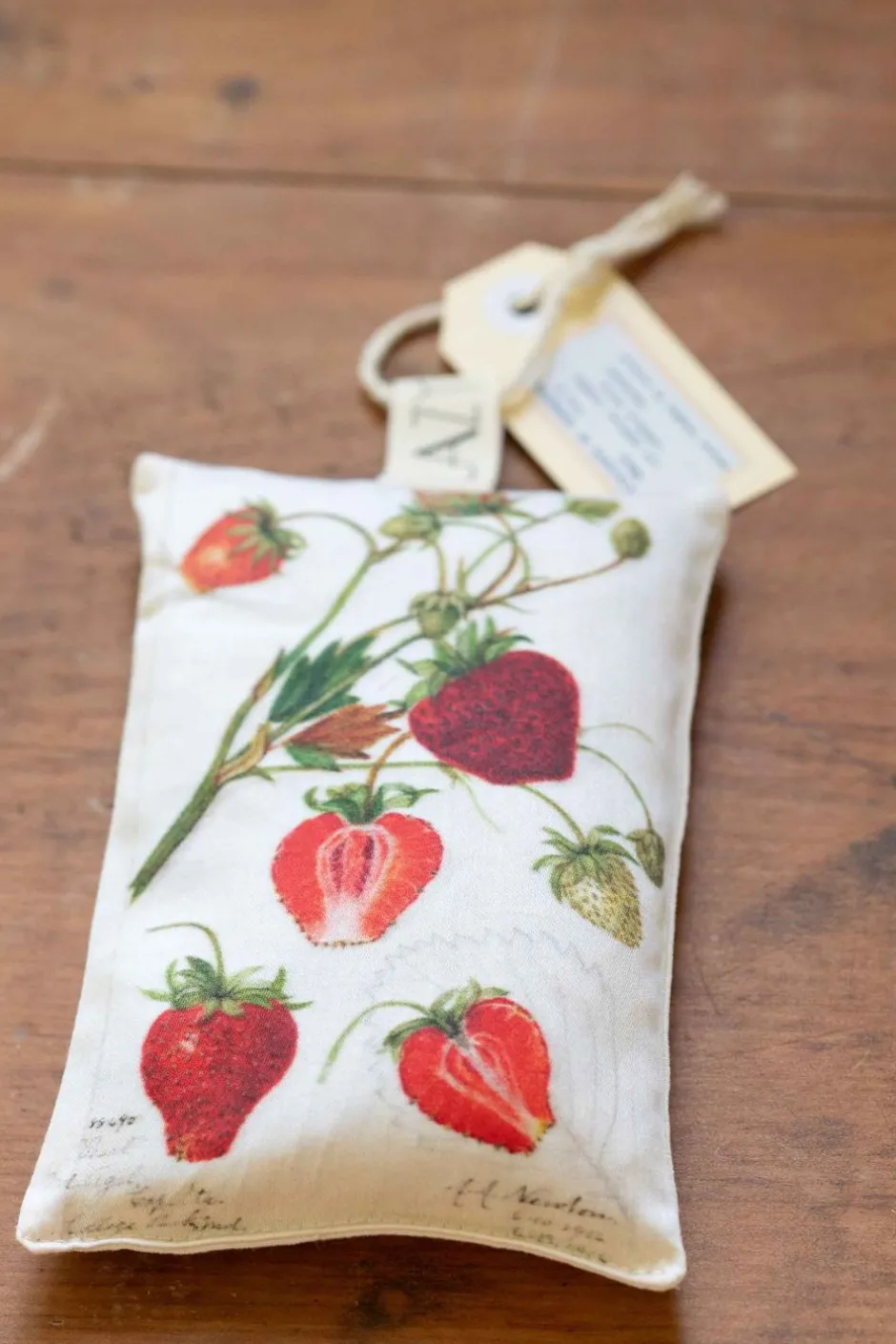 scented_sachet_fragaria_0.webp New Lazybones Scented Sachet Fragaria