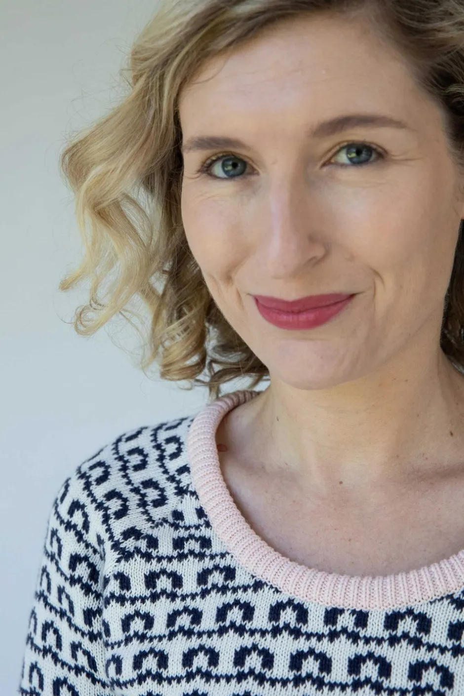 tilda_jumper_in_loop_organic_cotton_9.webp New Lazybones Tilda Jumper In Loop *Organic Cotton